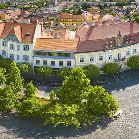Apartment Ovaros