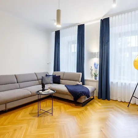 Apartment Ovaros